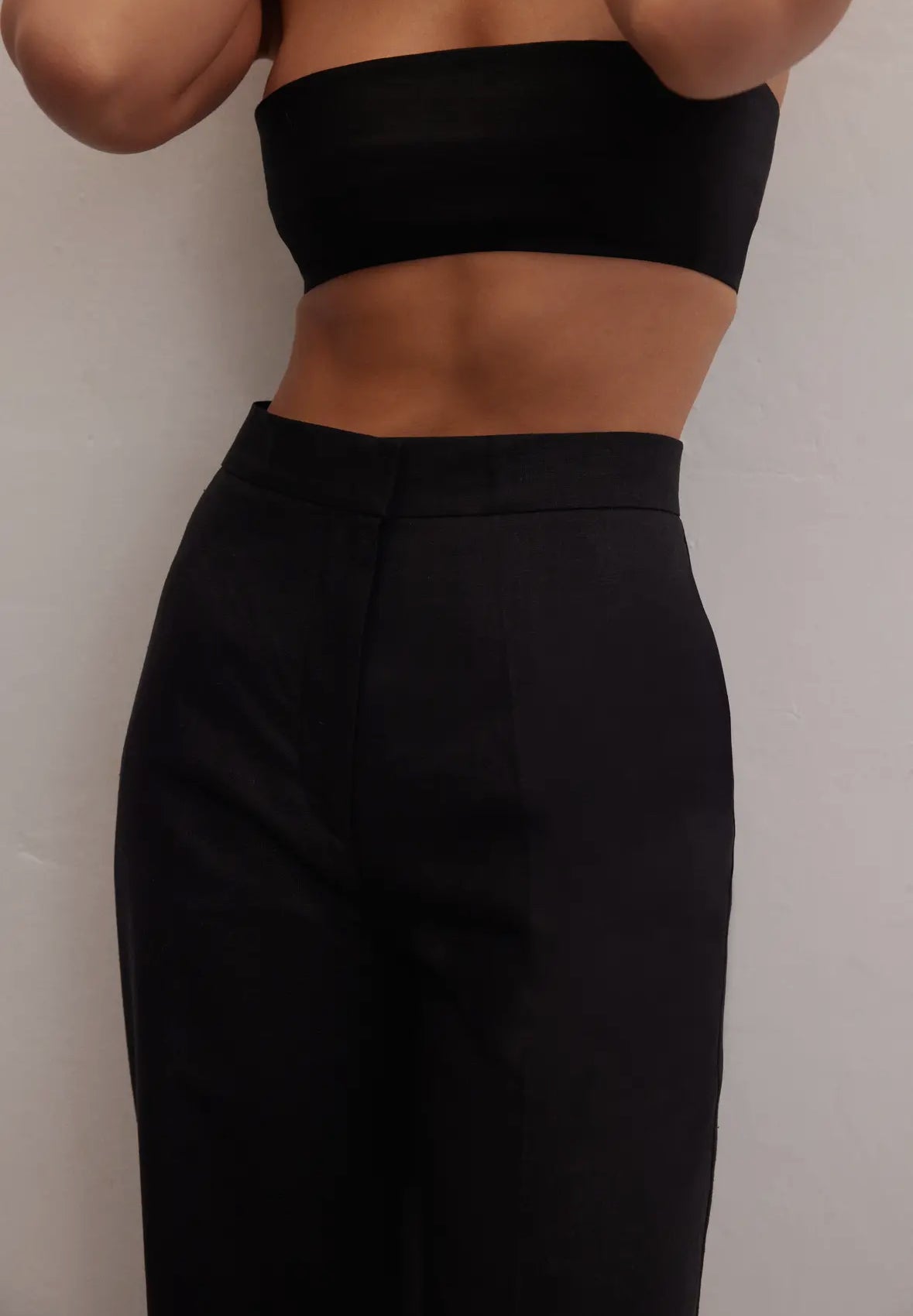 High Wasted Black Linen trouser 100% Linen